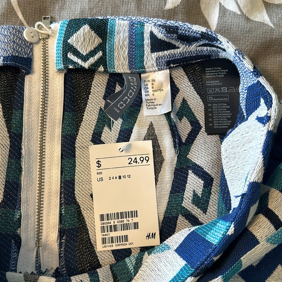 H&M woven Aztec Skirt NEW - Picture 3 of 3